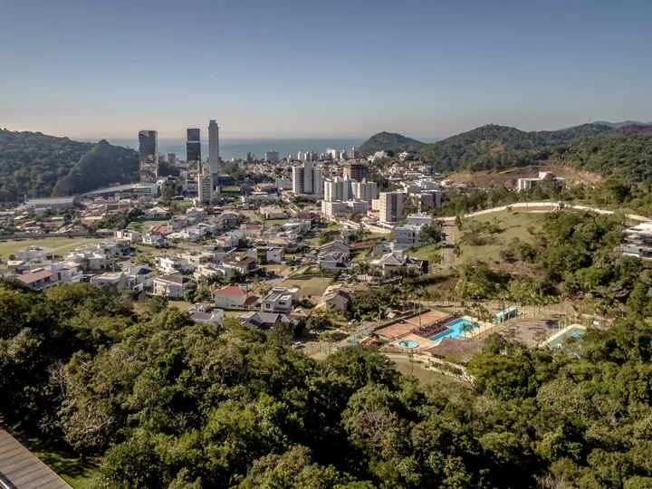 Terreno no condomínio Horizontal na Praia Brava
