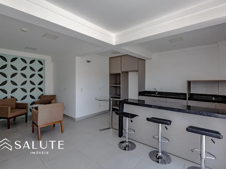 Sala Comercial aluguel anual no Pioneiros