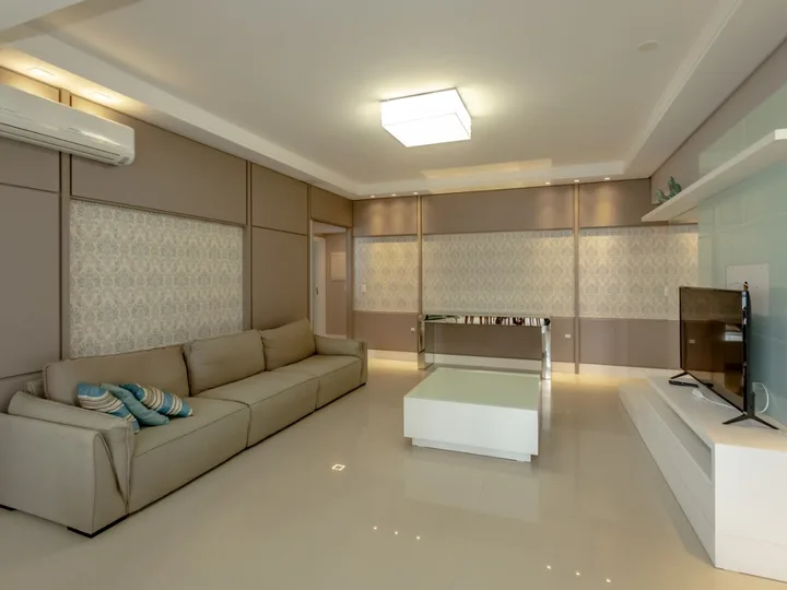 Apartamento à venda 3 suítes na Barra Sul