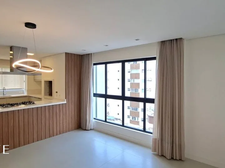 Apartamento à venda 3 suítes no Centro