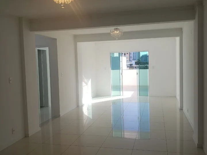 Apartamento diferenciado com 2 quartos nas Nações