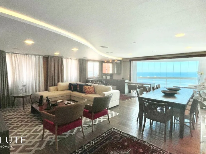Apartamento à venda 4 Suítes na Barra Sul
