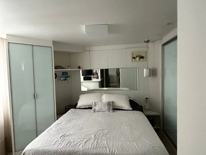 Apartamento à venda com 3 Dormitórios no Centro.