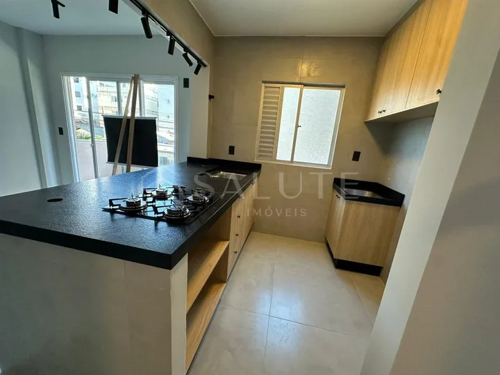 Apartamento aluguel anual 2 dormitórios Centro.