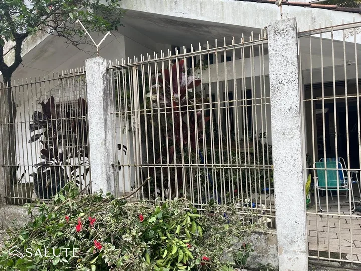 Casa à venda com 5 dormitórios no Centro