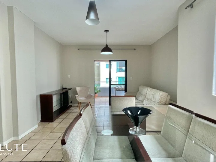 Apartamento locação anual 2 dormitórios no Centro