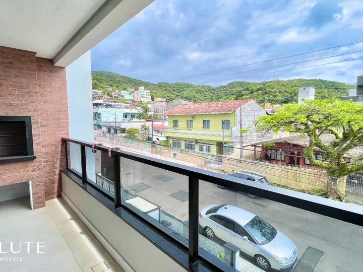 Apartamento à venda com 2 dormitórios nas nações.