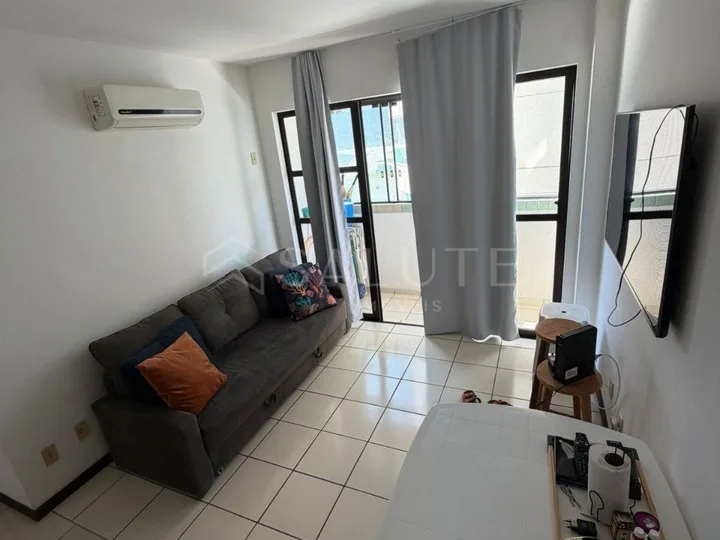 Apartamento à venda com 2 dorm. na Barra Sul