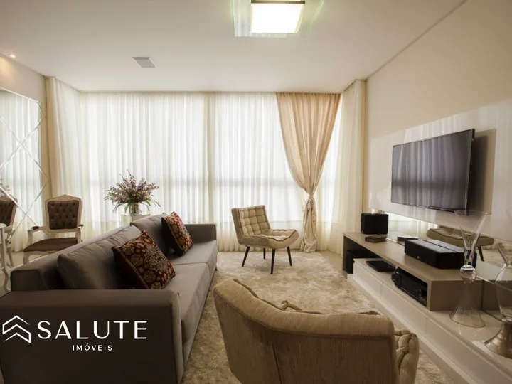 Apartamento à venda 3 Suítes no Centro