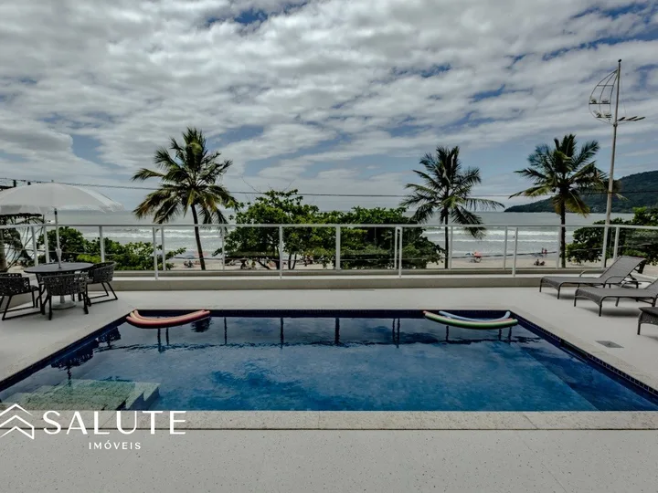 Cobertura Duplex frente mar no Ed. Victor Hugo
