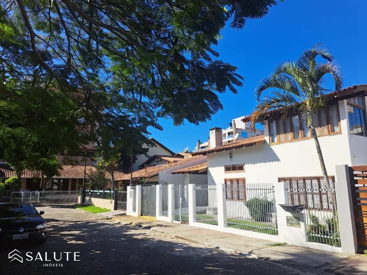 Apartamento à venda com 4 dormitórios em Bombinhas