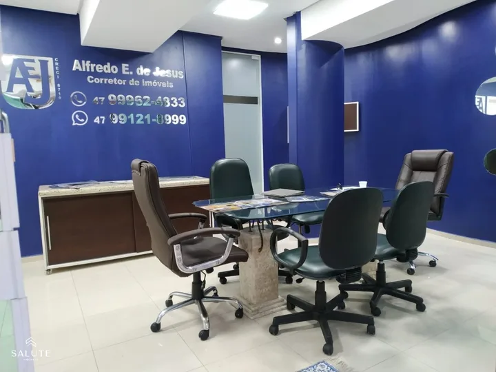 Sala comercial à venda no Centro