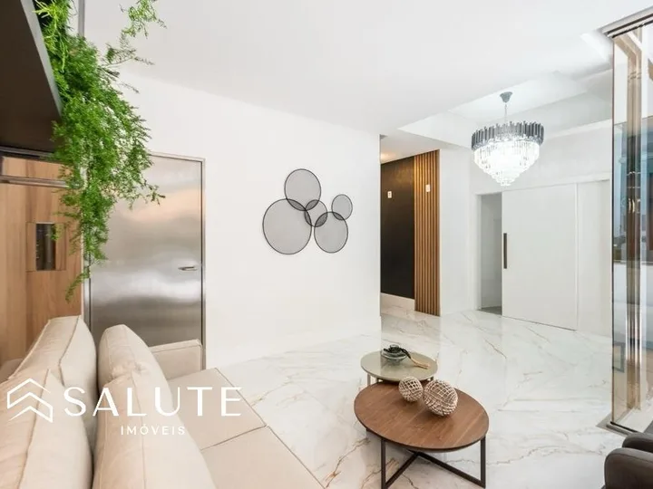 Excelente Apartamento com 4 Suítes