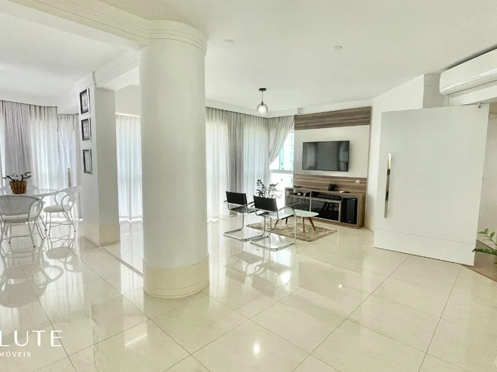 Apartamento 3 dormitórios na Barra Sul