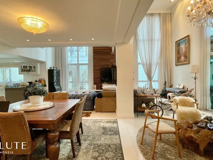 Apartamento à venda 4 suítes na Barra Sul