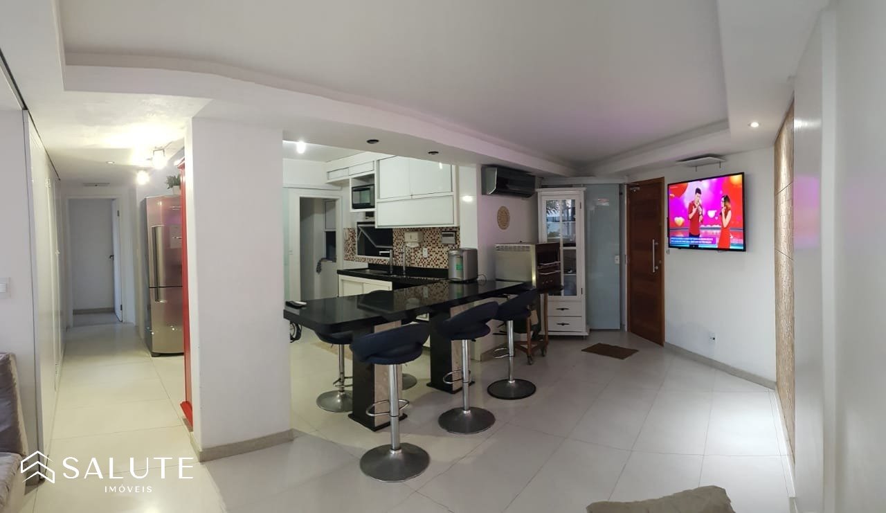 Apartamento à venda com 3 dormitórios no Centro