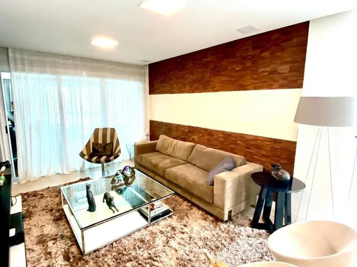 Apartamento 2 suítes + escritório no centro