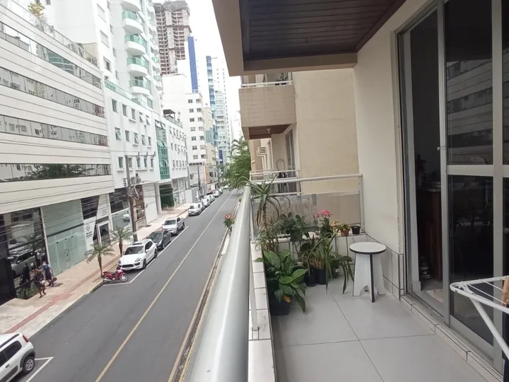 Apartamento com 3 dormitórios sendo 1 suíte
