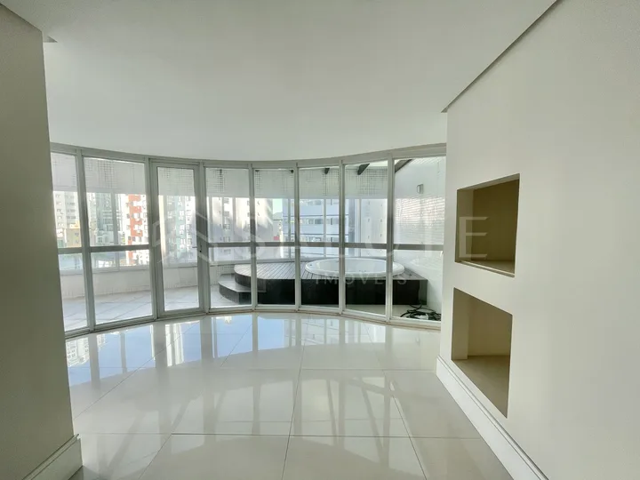 Apartamento à venda 3 suítes Barra Sul