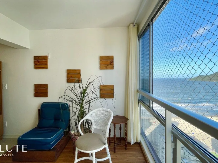 Apartamento à venda com 3 dormitórios no Centro