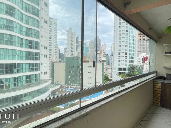 Apartamento à venda 2 dormitórios na Barra Sul