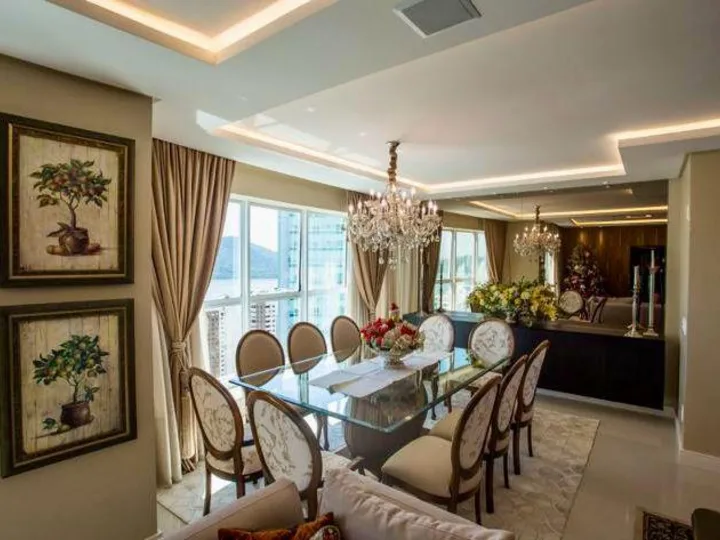 Apartamento à venda 3 suítes no Centro