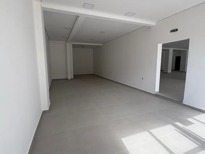 Sala comercial aluguel anual no Centro