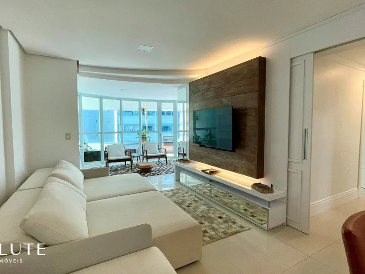 Apartamento à venda 4 dormitórios na Barra Sul