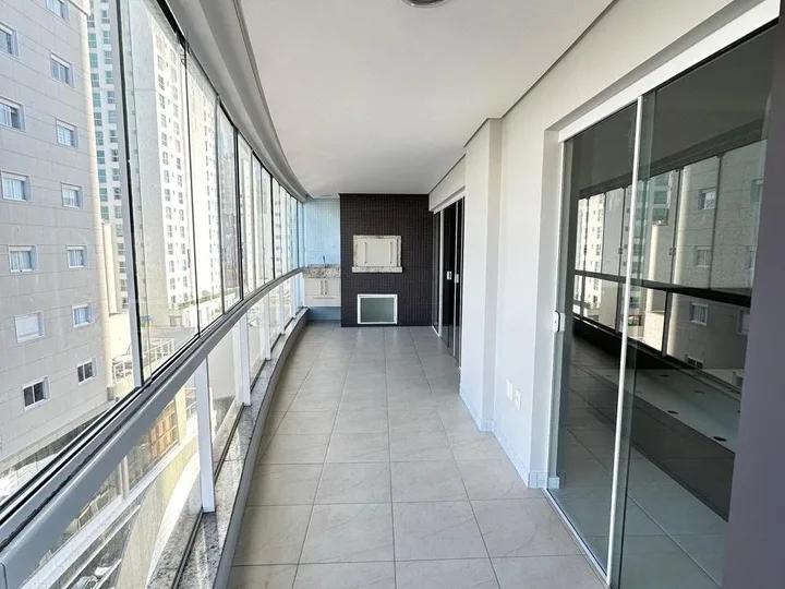 Apartamento à venda 2 dormitórios no Centro
