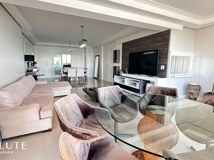 Apartamento à venda com 3 dormitórios na Barra Sul