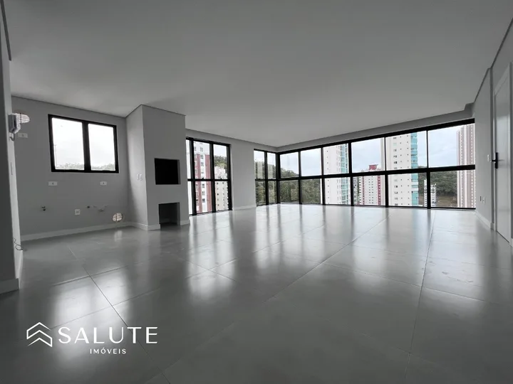 Apartamento 4 suítes no Bairro Pioneiros