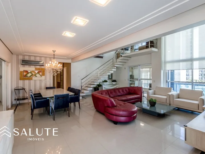 Apartamento com 3 Suítes Mobiliado