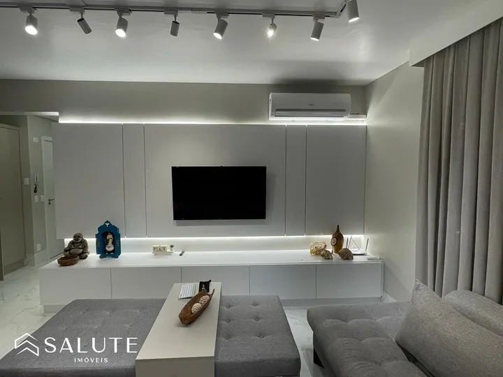 Apartamento à venda 3 suítes no Centro