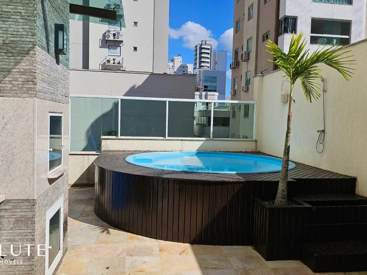Diferenciado à venda com 3 dormitórios no Centro