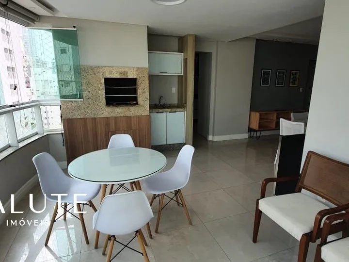 Apartamento à venda com 3 dormitórios na Barra Sul