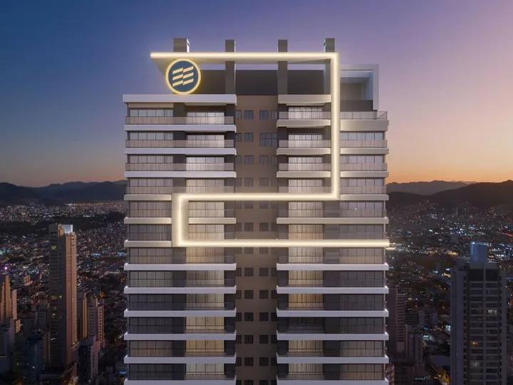 Apartamento à venda 4 suítes no Centro