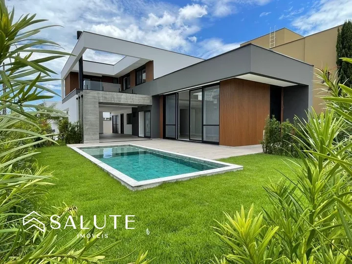 Casa alto padrão 4 suítes e piscina privativa