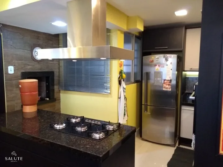 Apartamento à venda com 2 dormitórios no Centro