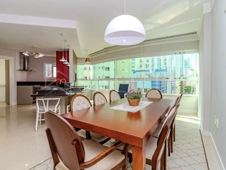 Apartamento à venda 3 Dormitórios na Barra Sul