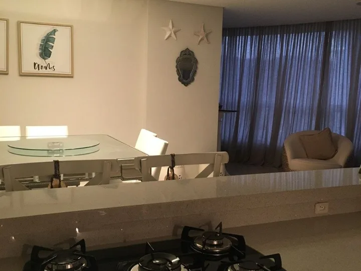 Apartamento à venda com 2 suítes na Barra Norte