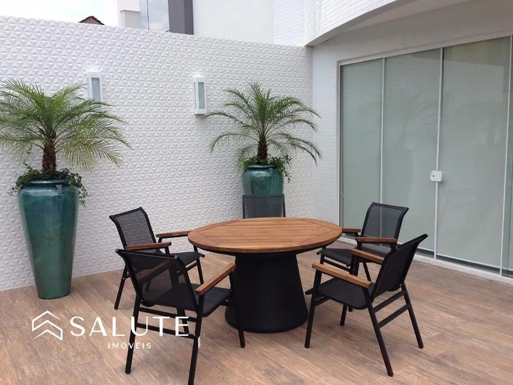 Apartamento à venda 3 suítes na Praia Brava