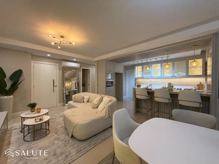 Apartamento à venda com 3 suítes no Centro