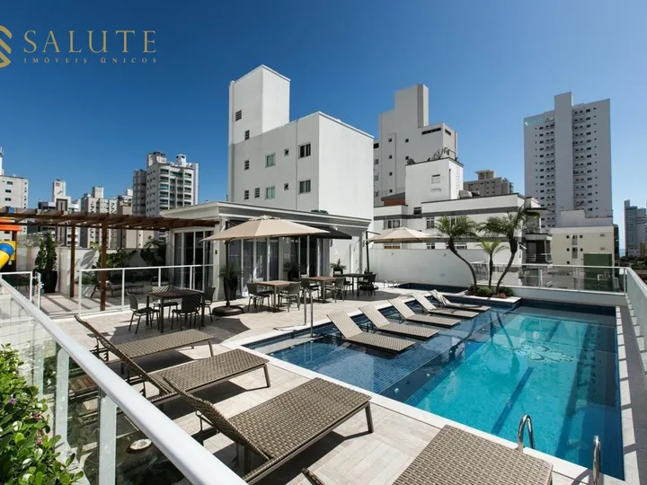 Apartamento à venda com 3 suítes no Centro