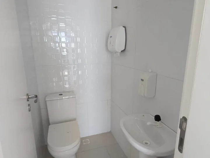 Sala comercial aluguel anual no Centro