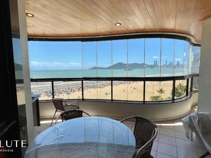 Apartamento à venda 4 dormitórios na Barra Norte.