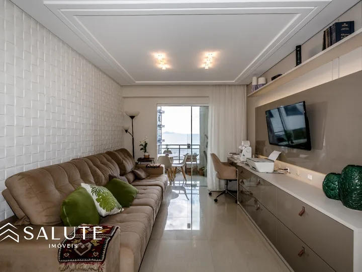 Apartamento Frente Mar com Vista