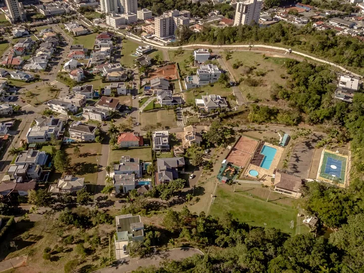 Terreno no condomínio Horizontal na Praia Brava
