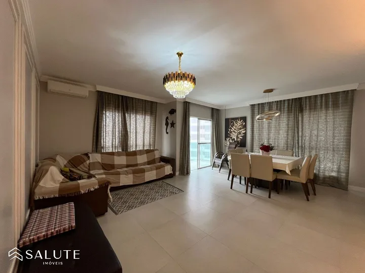 Apartamento à venda com 3 dormitórios no Centro