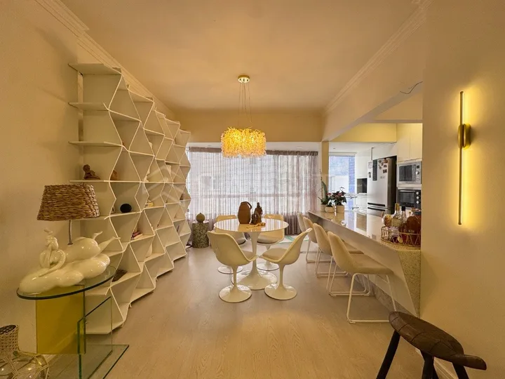 Apartamento à venda com 2 dormitórios no Centro