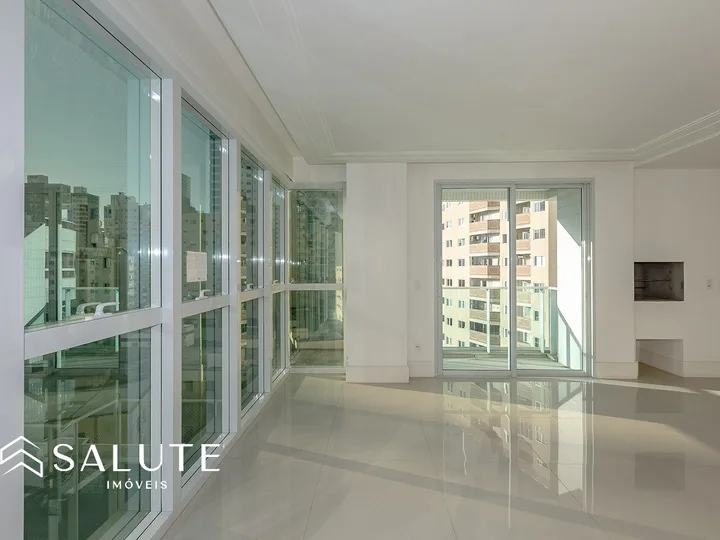 Excelente Apartamento Quadra Mar